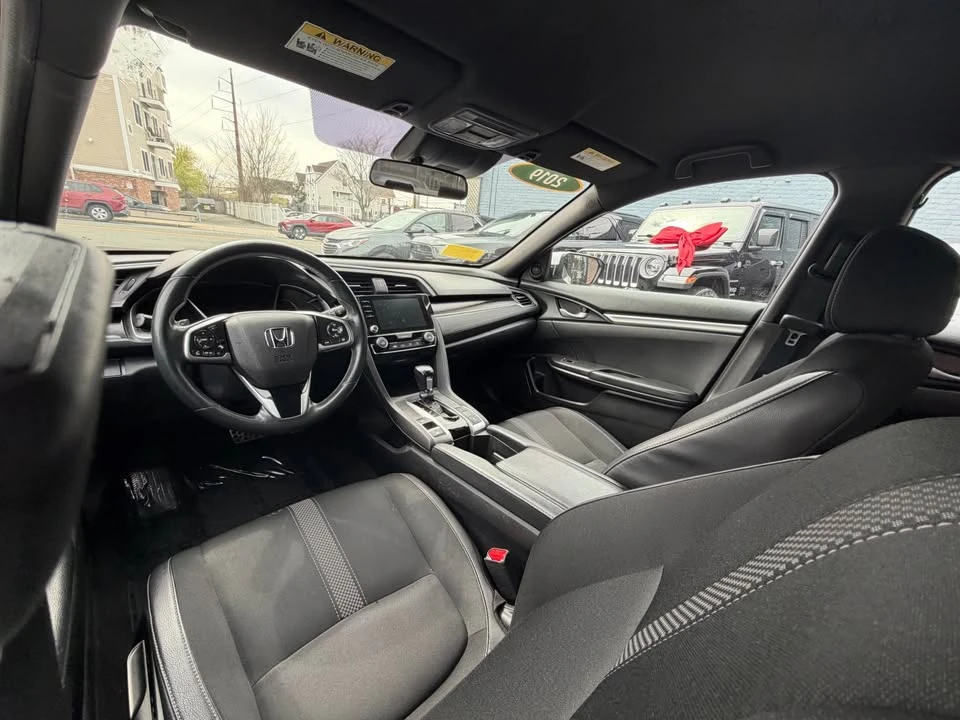 2019 Honda Civic 10th Gen - Image 14 of 20