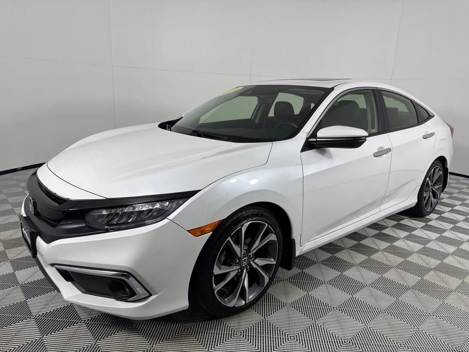 2019 Honda Civic 10th Gen - Image 9 of 12