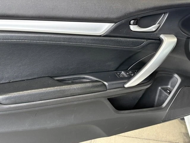 2019 Honda Civic 10th Gen - Image 17 of 21
