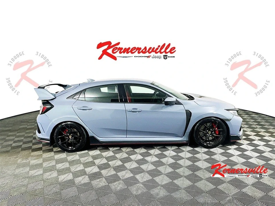 2019 Honda Civic 10th Gen - Image 8 of 21