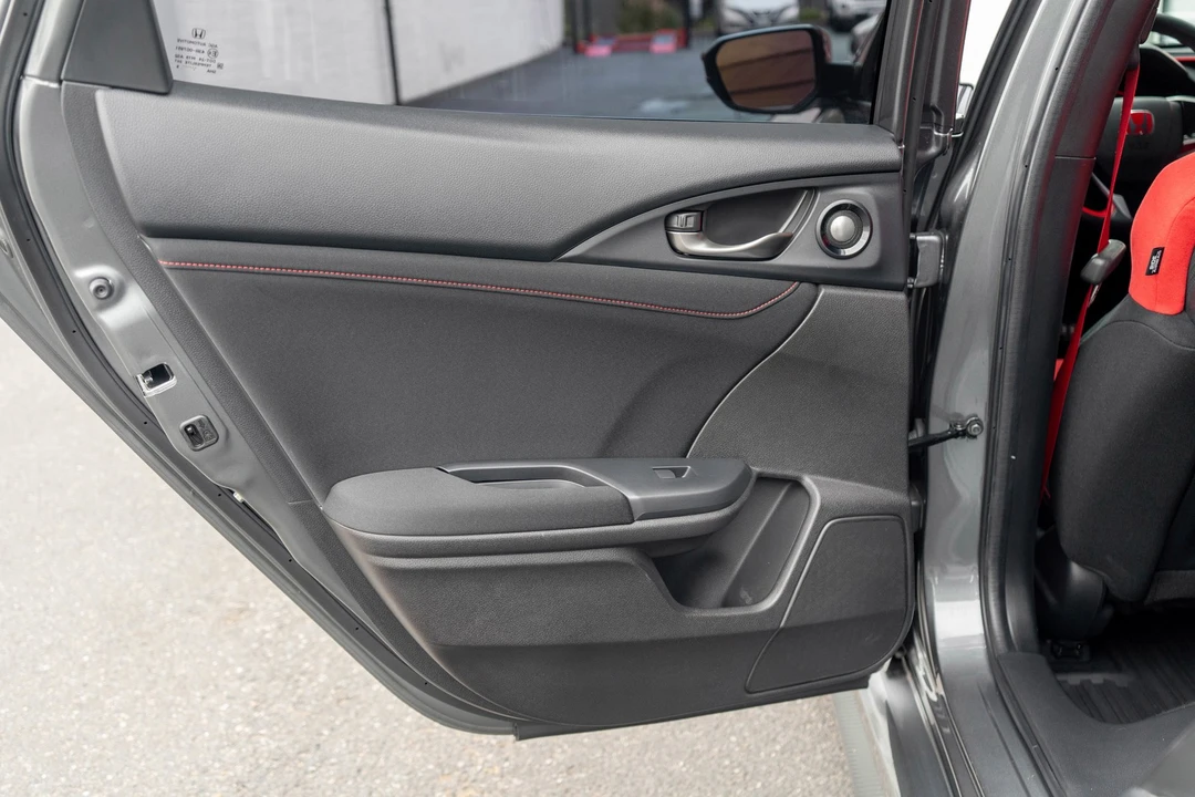 2019 Honda Civic 10th Gen - Image 23 of 31