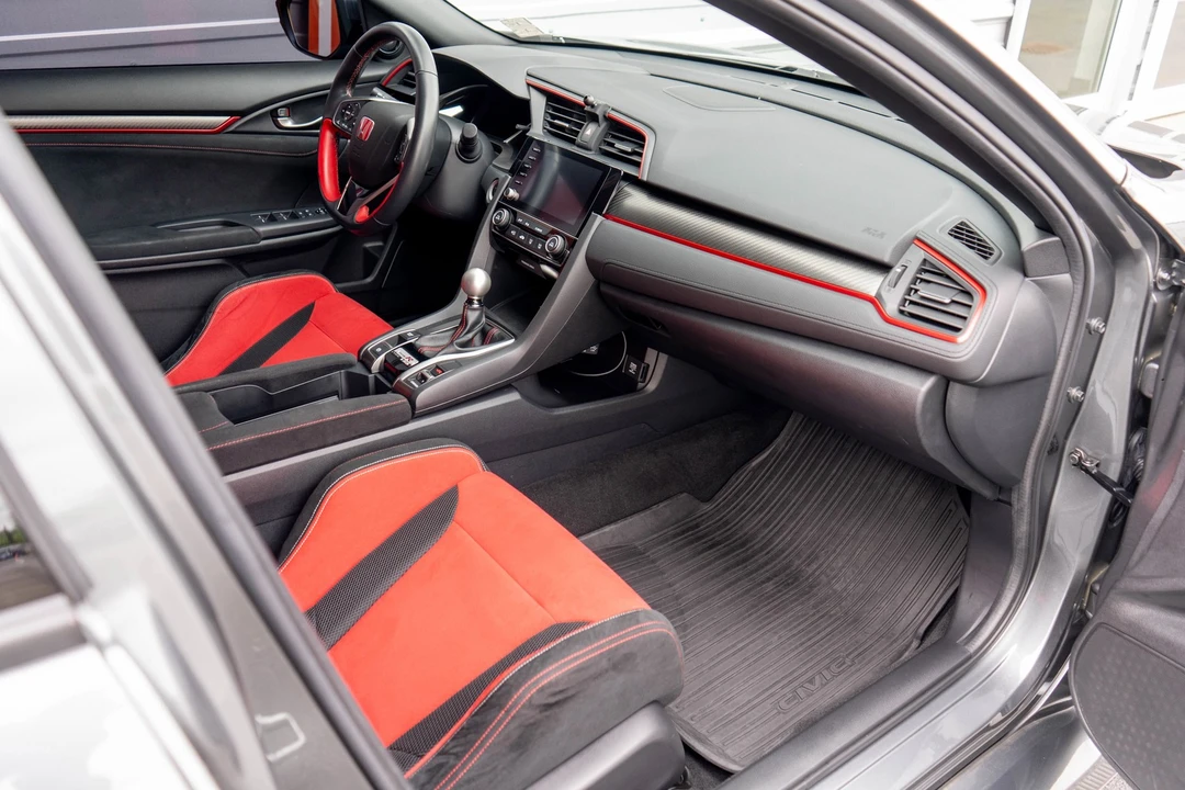 2019 Honda Civic 10th Gen - Image 25 of 31