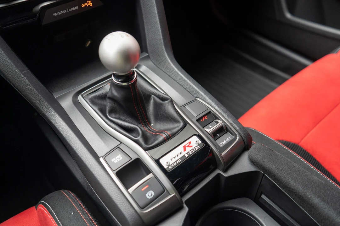 2019 Honda Civic 10th Gen - Image 20 of 31