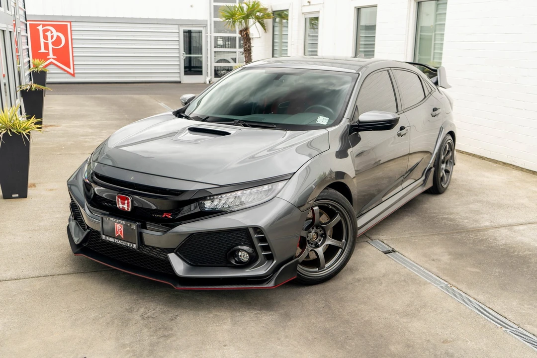 2019 Honda Civic 10th Gen - Image 2 of 31