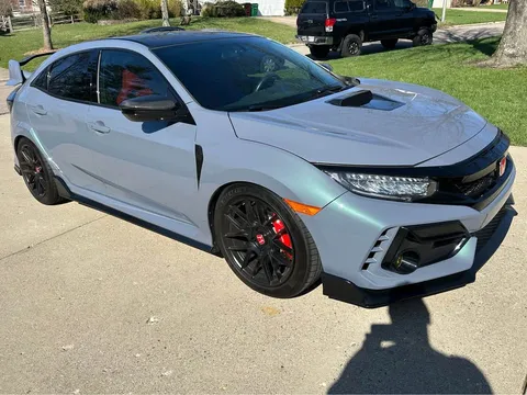 2019 Honda - Image 4 of 10