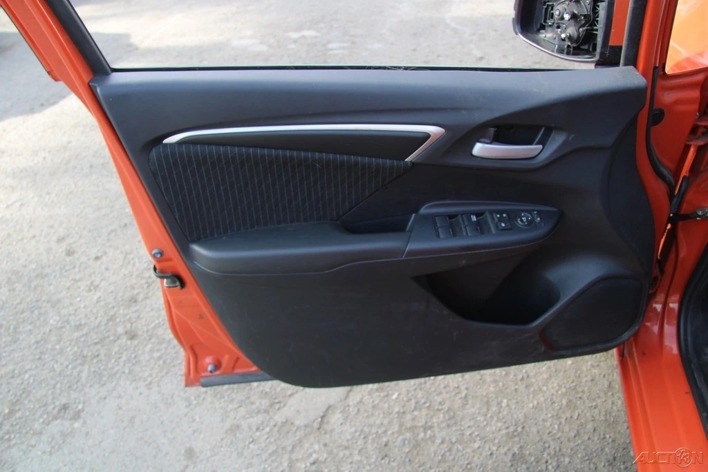 2019 Honda Fit - Image 11 of 21