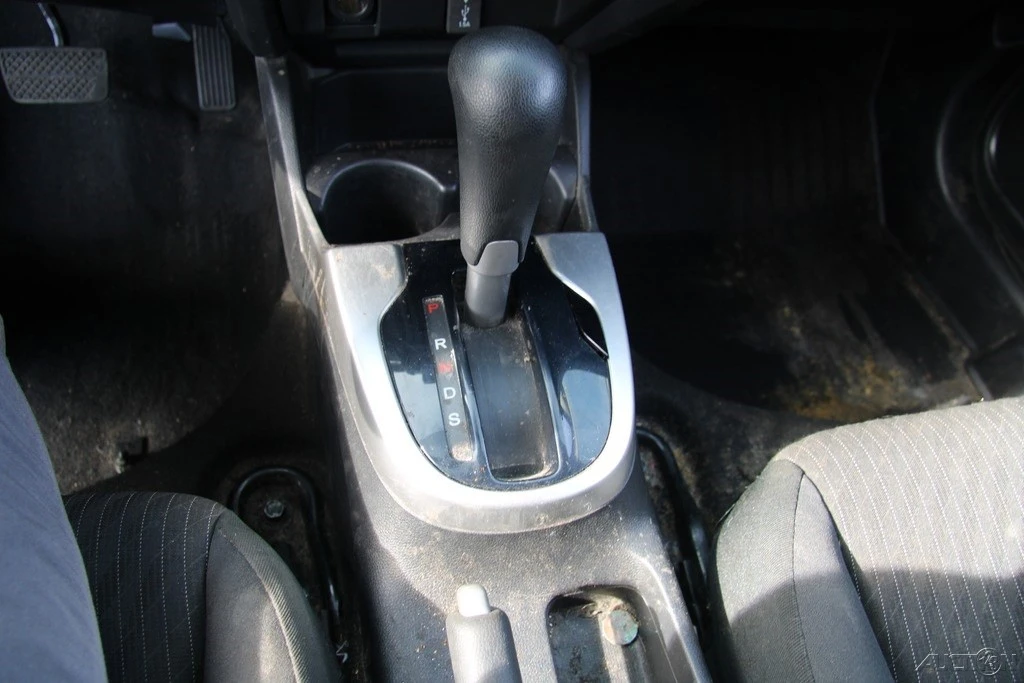 2019 Honda Fit - Image 17 of 21