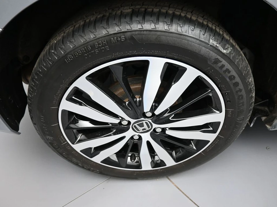 2019 Honda Fit - Image 12 of 21