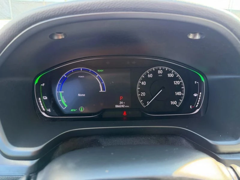 2019 Honda Insight 3rd Gen - Image 9 of 12