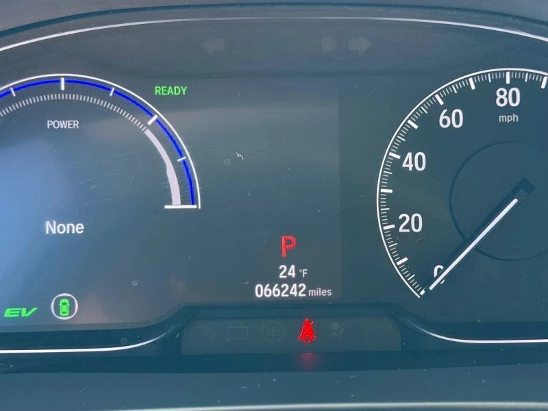 2019 Honda Insight 3rd Gen - Image 10 of 12
