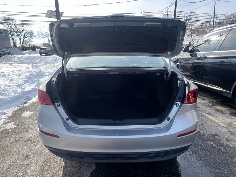 2019 Honda Insight 3rd Gen - Image 8 of 12