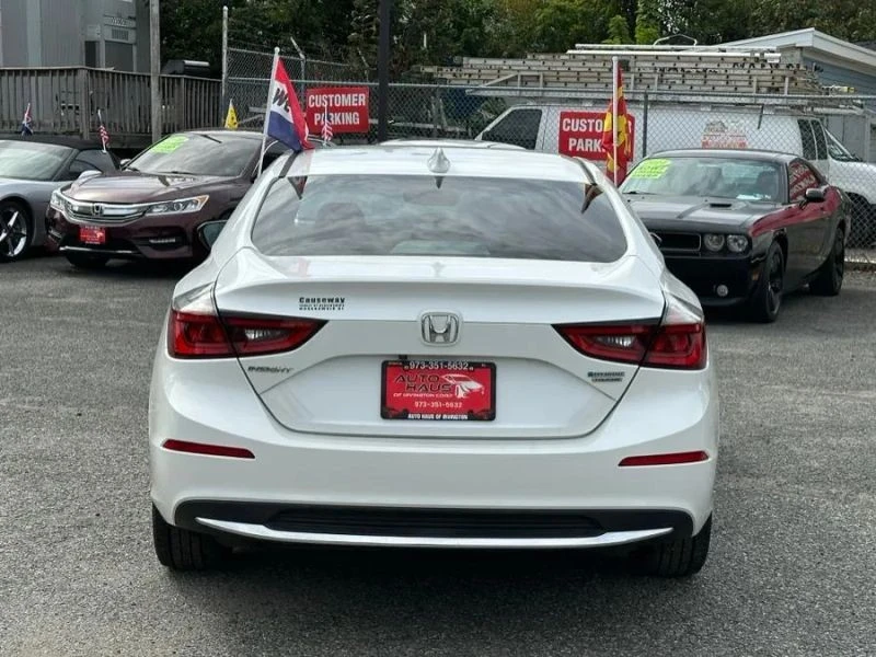 2019 Honda Insight 3rd Gen - Image 5 of 12