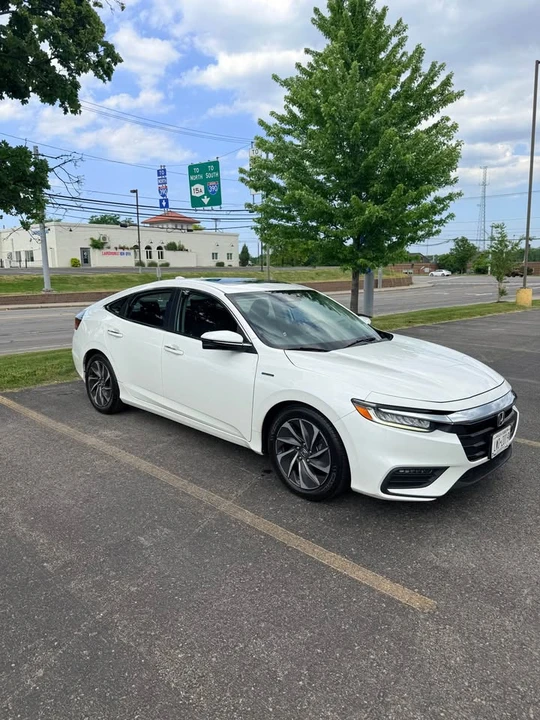 2019 Honda Insight 3rd Gen - Image 3 of 15