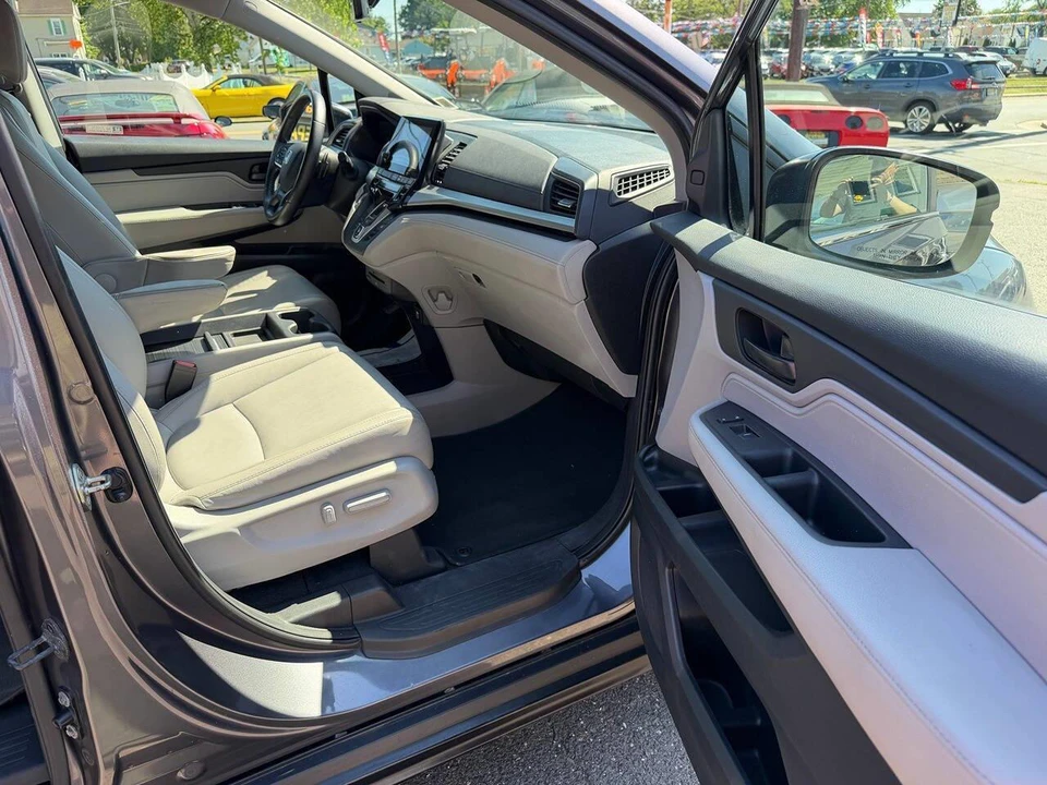 2019 Honda Odyssey - Image 17 of 30