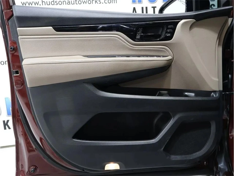 2019 Honda Odyssey - Image 10 of 31