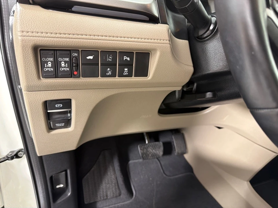 2019 Honda Odyssey - Image 13 of 21