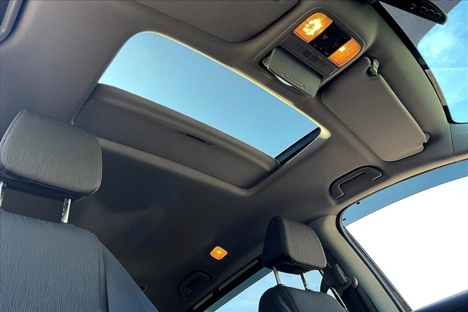 2019 Honda Odyssey - Image 9 of 16