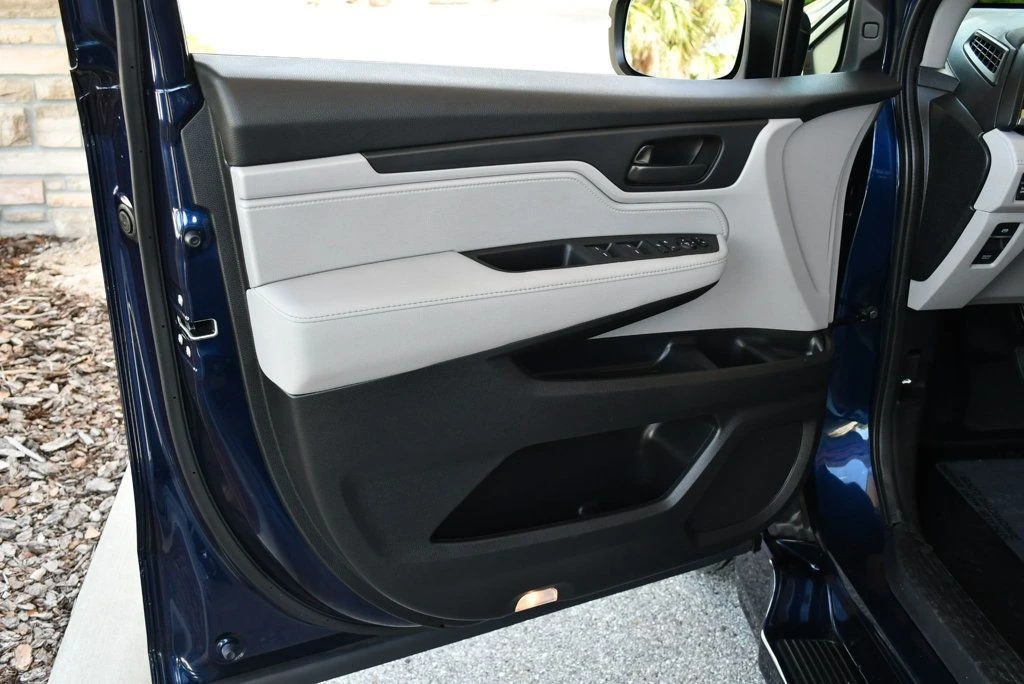 2019 Honda Odyssey - Image 16 of 21