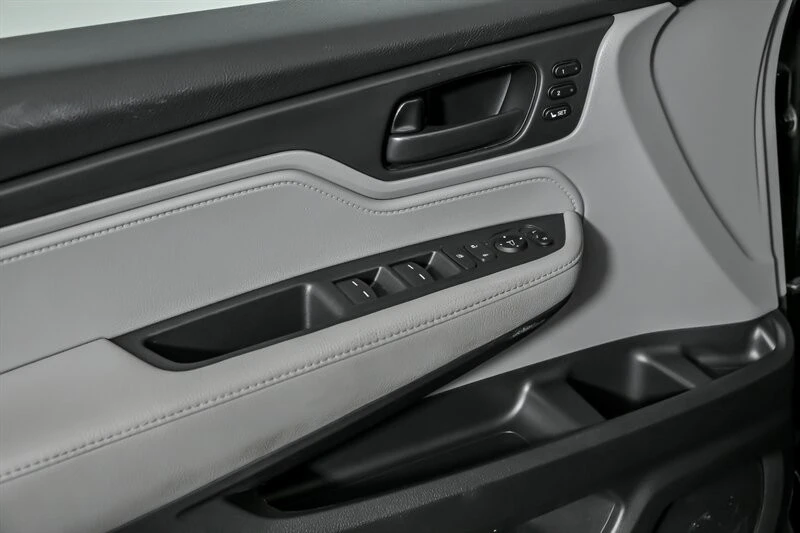 2019 Honda Odyssey - Image 16 of 21