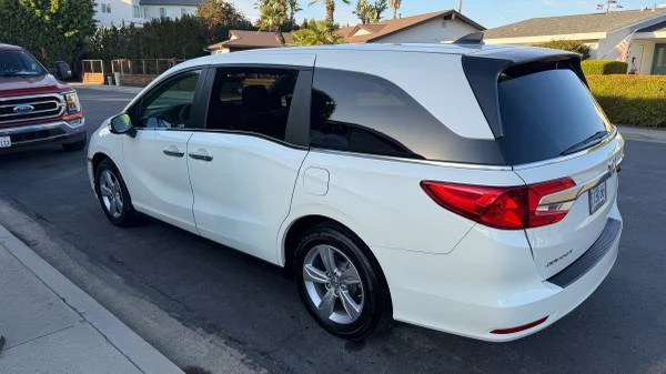 2019 Honda Odyssey - Image 2 of 21