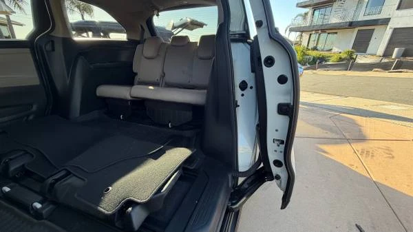 2019 Honda Odyssey - Image 11 of 21