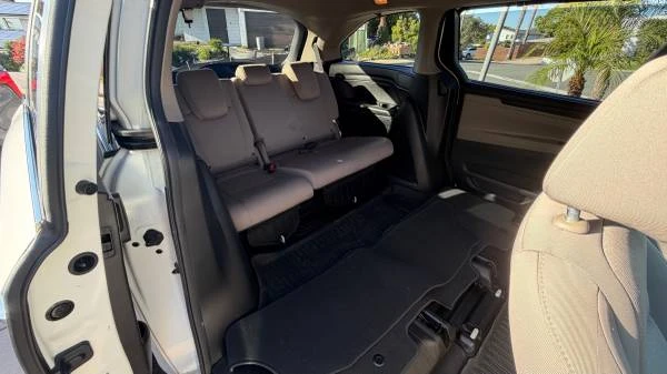 2019 Honda Odyssey - Image 16 of 21