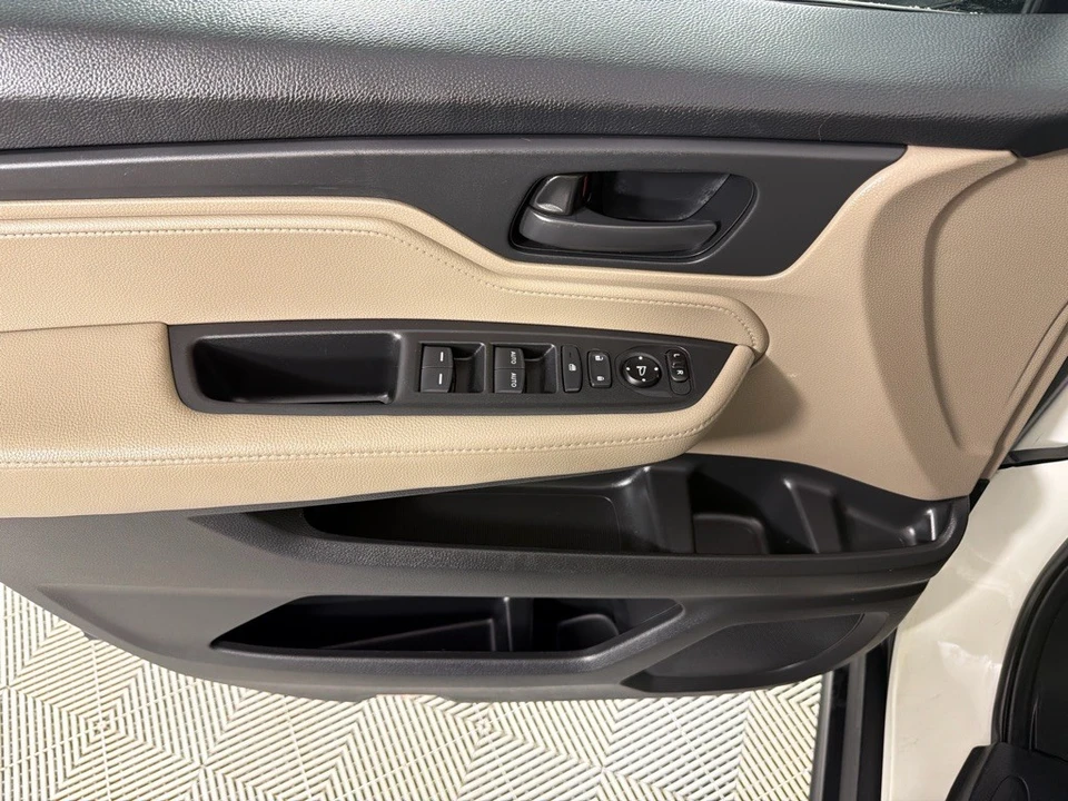 2019 Honda Odyssey - Image 8 of 12