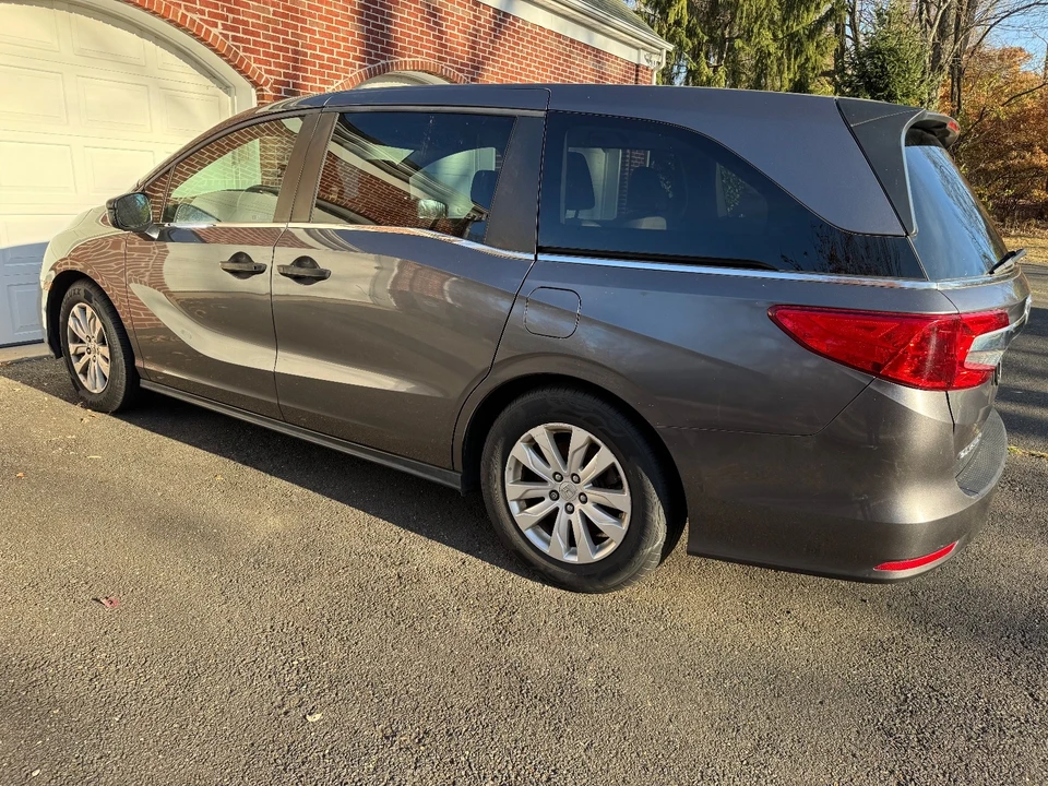 2019 Honda Odyssey - Image 5 of 19