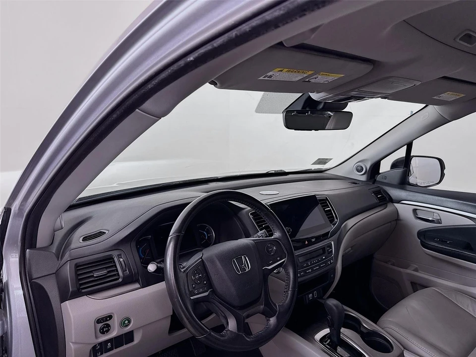 2019 Honda Pilot 3rd Gen - Image 9 of 21