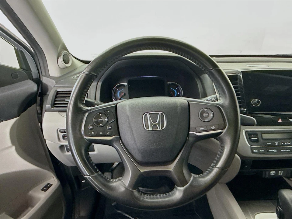 2019 Honda Pilot 3rd Gen - Image 11 of 21