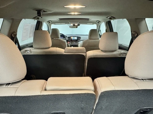 2019 Honda Pilot 3rd Gen - Image 10 of 12
