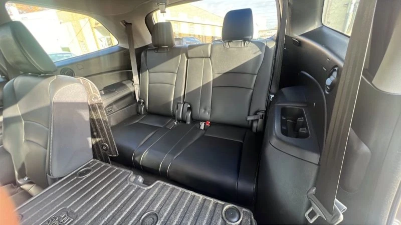 2019 Honda Pilot 3rd Gen - Image 11 of 12