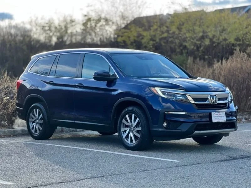 2019 Honda Pilot 3rd Gen - Image 2 of 12