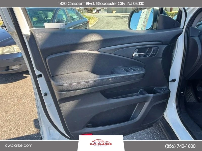 2019 Honda Pilot 3rd Gen - Image 11 of 12