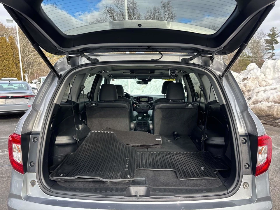 2019 Honda Pilot 3rd Gen - Image 16 of 21
