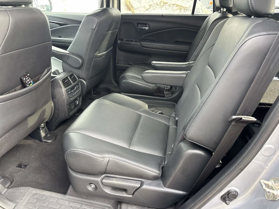 2019 Honda Pilot 3rd Gen - Image 11 of 21