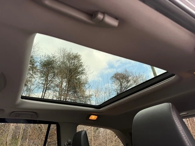 2019 Honda Pilot 3rd Gen - Image 20 of 21