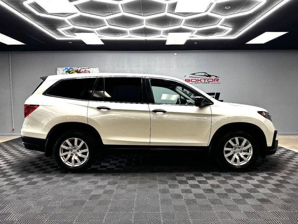 2019 Honda Pilot 3rd Gen - Image 17 of 21
