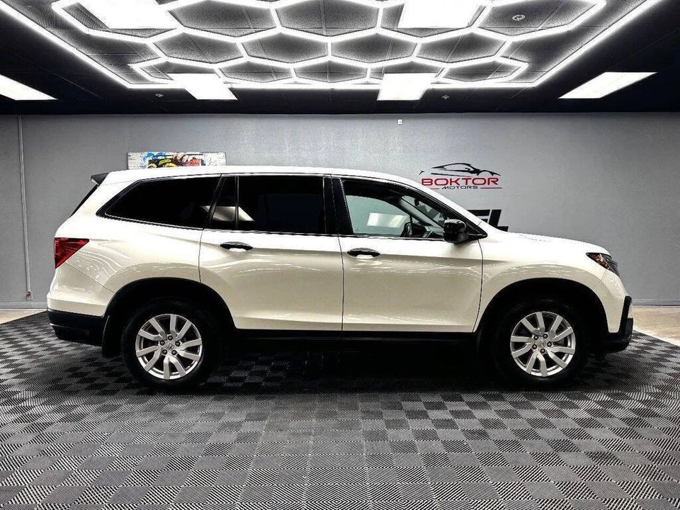 2019 Honda Pilot 3rd Gen - Image 16 of 21