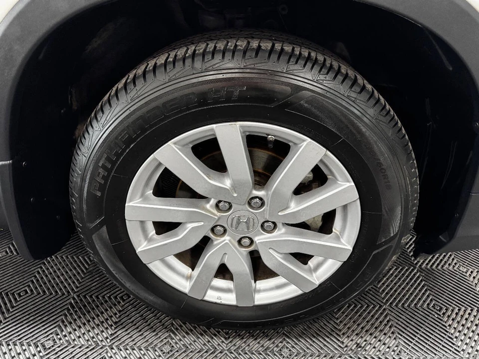2019 Honda Pilot 3rd Gen - Image 16 of 21