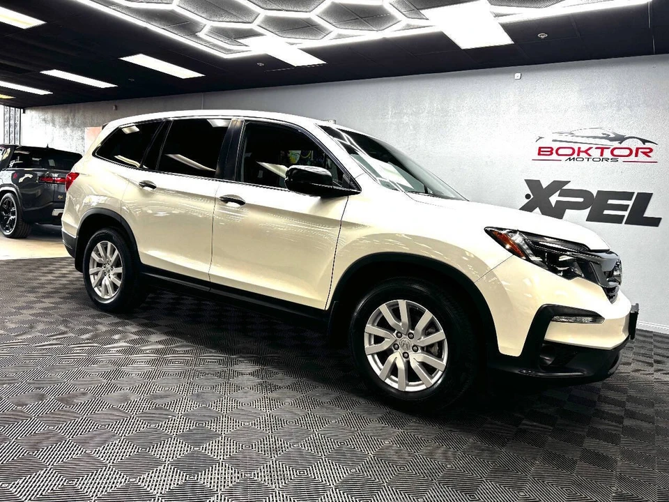 2019 Honda Pilot 3rd Gen - Image 2 of 12