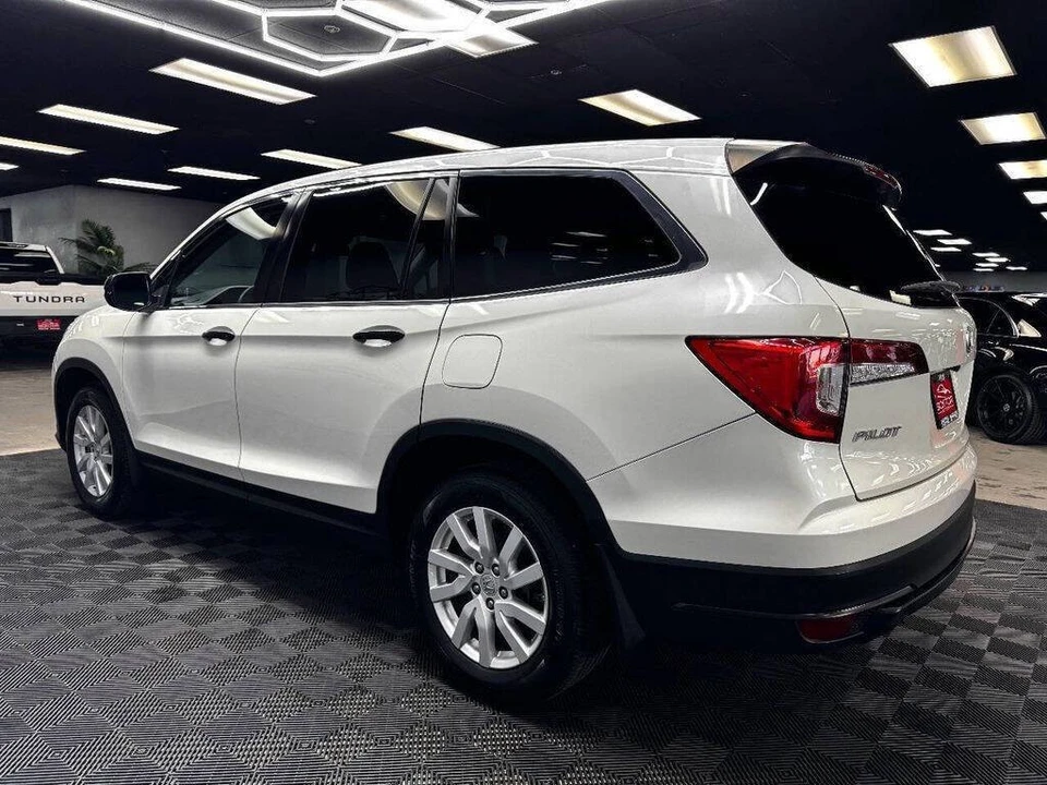2019 Honda Pilot 3rd Gen - Image 9 of 21