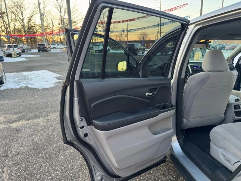 2019 Honda Pilot 3rd Gen - Image 12 of 12