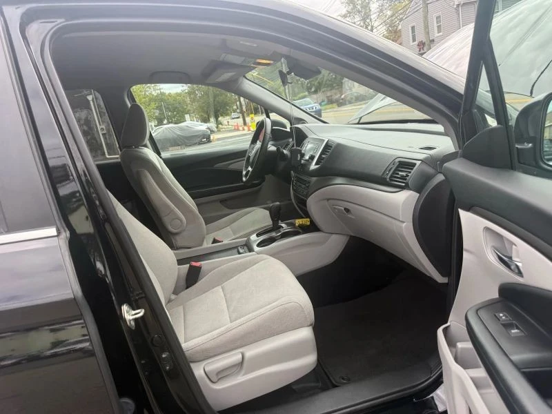 2019 Honda Pilot 3rd Gen - Image 12 of 12