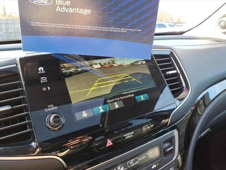 2019 Honda Pilot 3rd Gen - Image 11 of 12