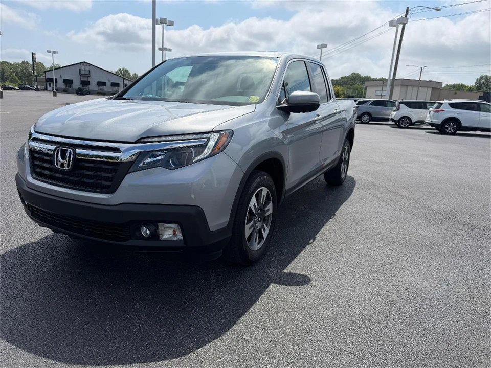 2019 Honda Ridgeline 2nd Gen - Image 3 of 31