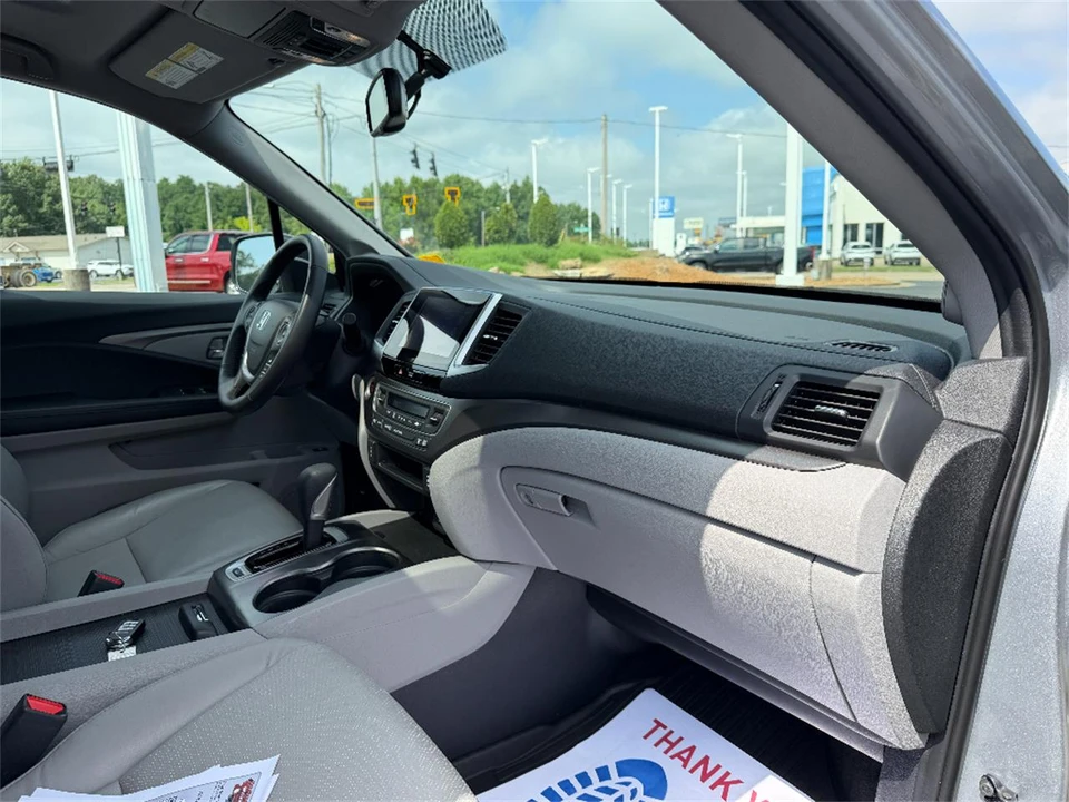 2019 Honda Ridgeline 2nd Gen - Image 14 of 31