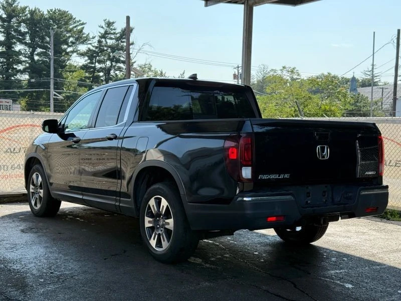 2019 Honda Ridgeline 2nd Gen - Image 9 of 12
