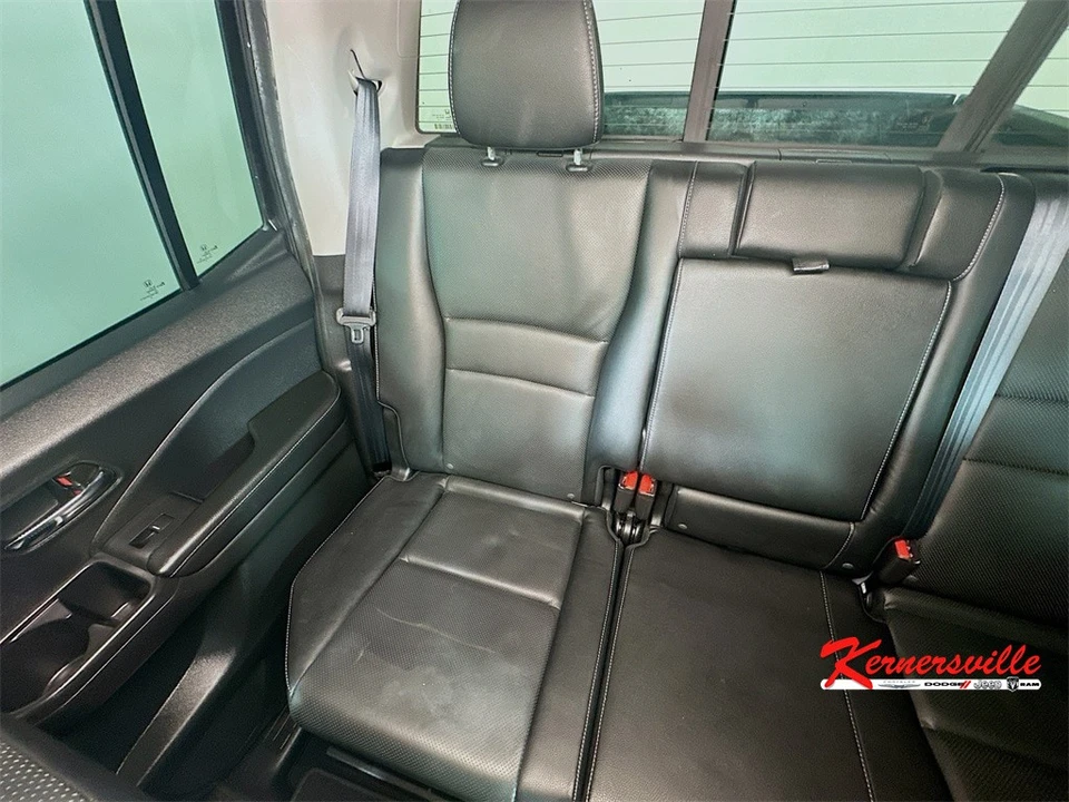 2019 Honda Ridgeline 2nd Gen - Image 12 of 21