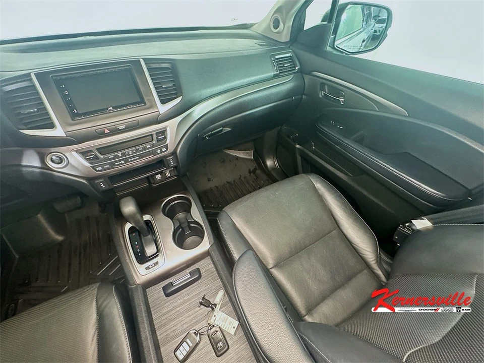 2019 Honda Ridgeline 2nd Gen - Image 11 of 12